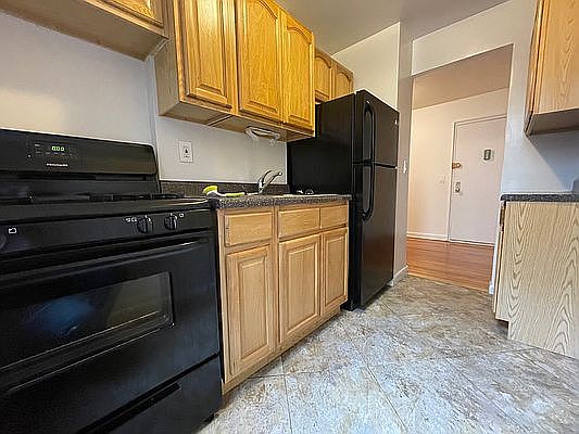 1st image of 2176 Grand Ave #4E