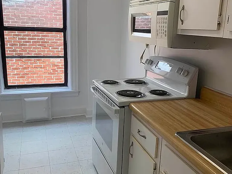 103 Avenue A #FIVE — Photo 11