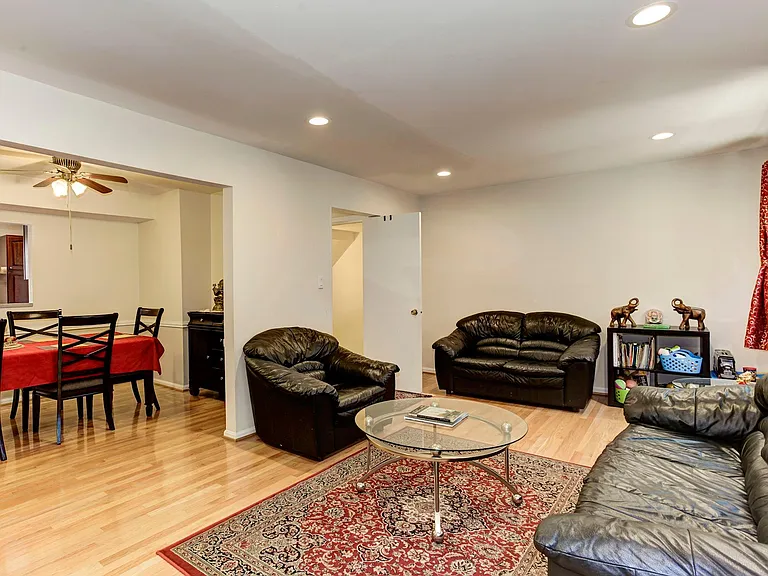 8156 Larkin Ln — Photo 5