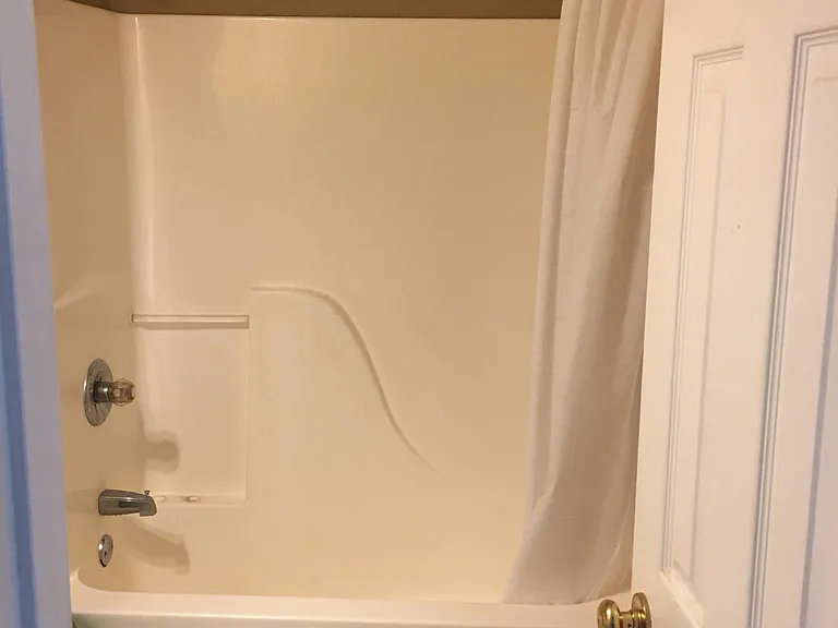 guest bath room