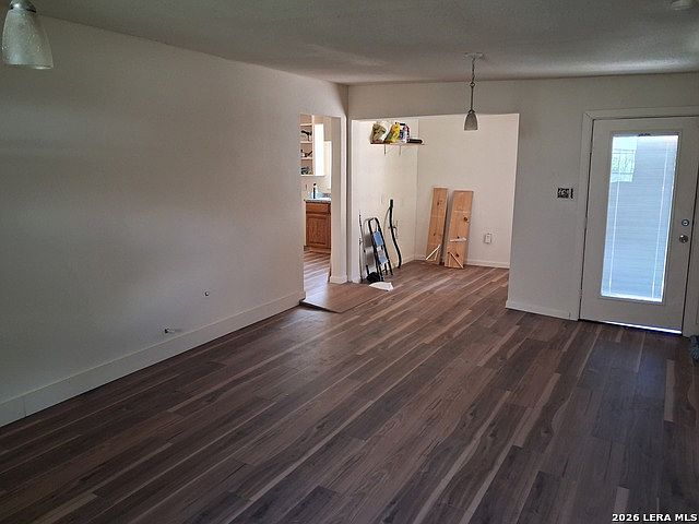 1st image of 139 Bristol Ave