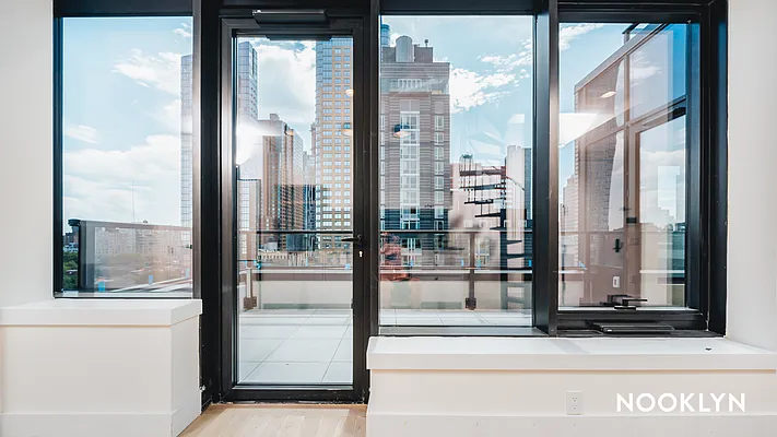 Rented by Nooklyn NYC LLC | media 113