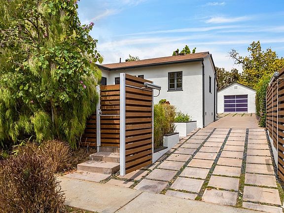 4th image of 9027 Elevado St