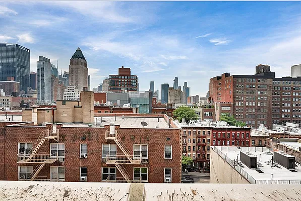 Rented by Compass | media 27