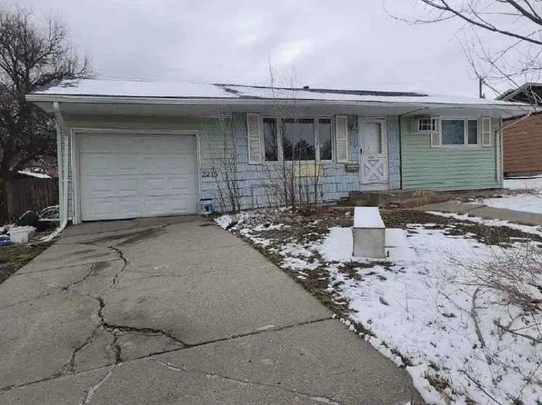 2215 S Jackson St, Casper, WY 82601