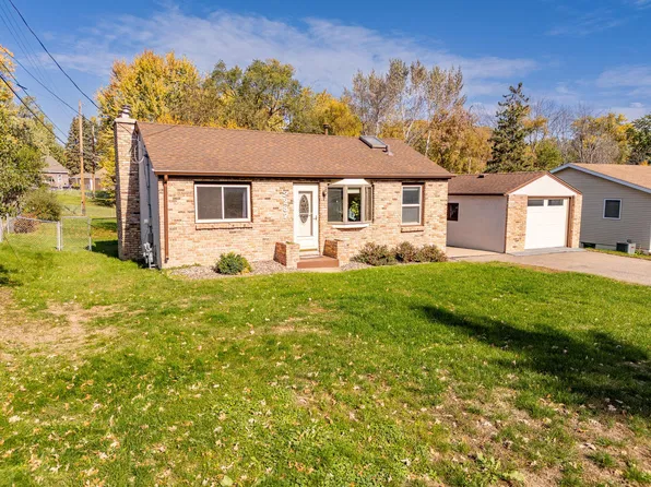 2237 Bronson Dr, Mounds View, MN 55112