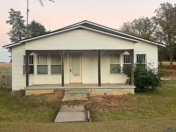 2nd image of 2619 County Road 4113 S
