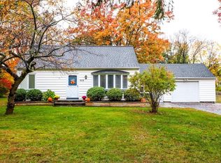 833 Chestnut Bnd, Webster, NY 14580