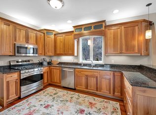 37 Beechwood Dr, Haverhill, MA 01832