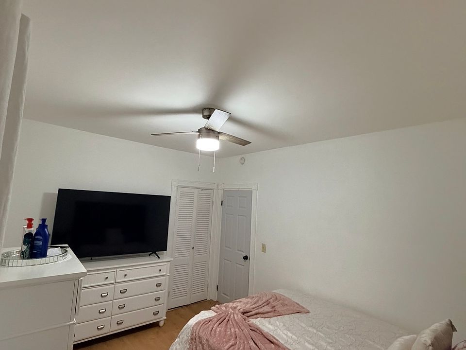 1st image of 803-805 Weeden St #1