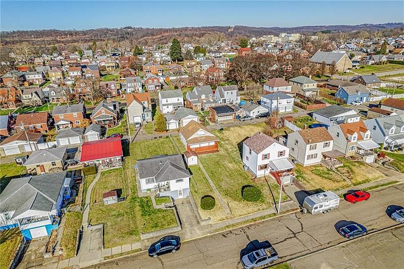 1129 Parkside Dr, Brackenridge, PA 15014 Zillow