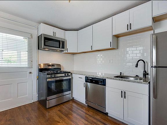 4th image of 1124 Saint Paul St APT E
