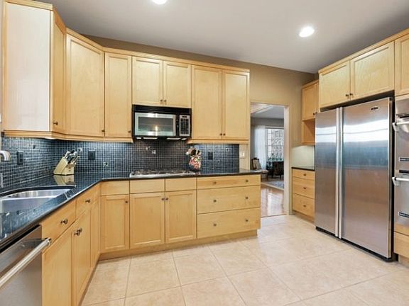 5th image of 53 Oconnor Cir