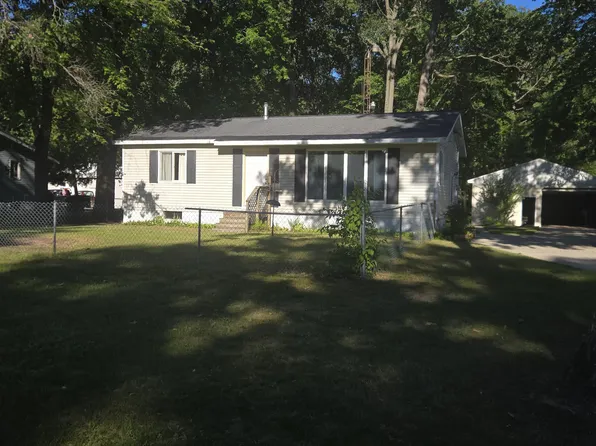 2840 Pillon Rd, Twin Lake, MI 49457