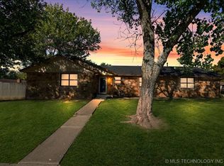 2300 S 1st St, Broken arrow, OK 74012