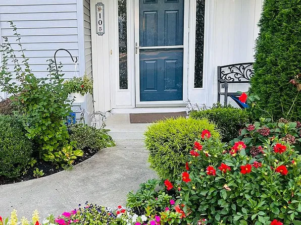 10 Scotto Pl, Dayton, NJ 08810