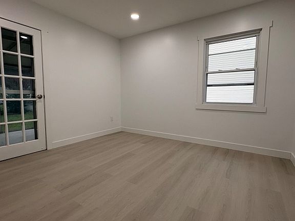 5th image of 266 Hamilton Rd