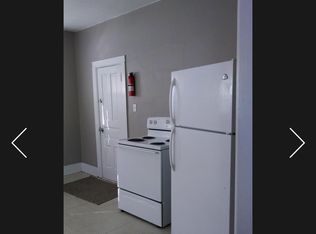 421 1/2 W Avon St, Freeport, IL 61032