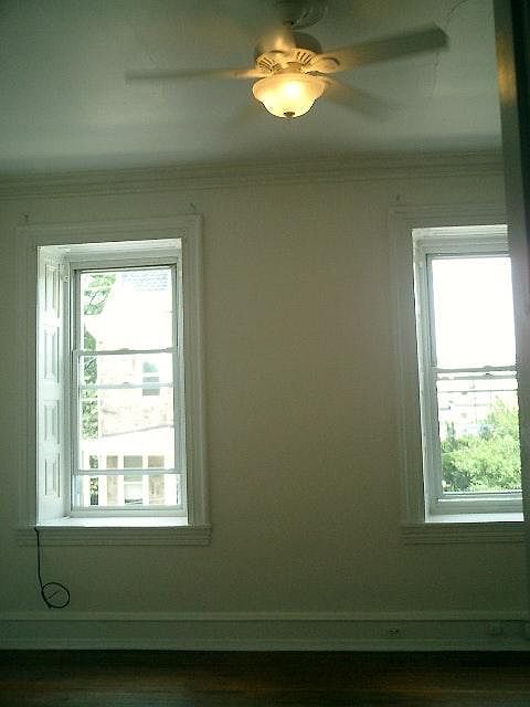 High ceilinged Living Room