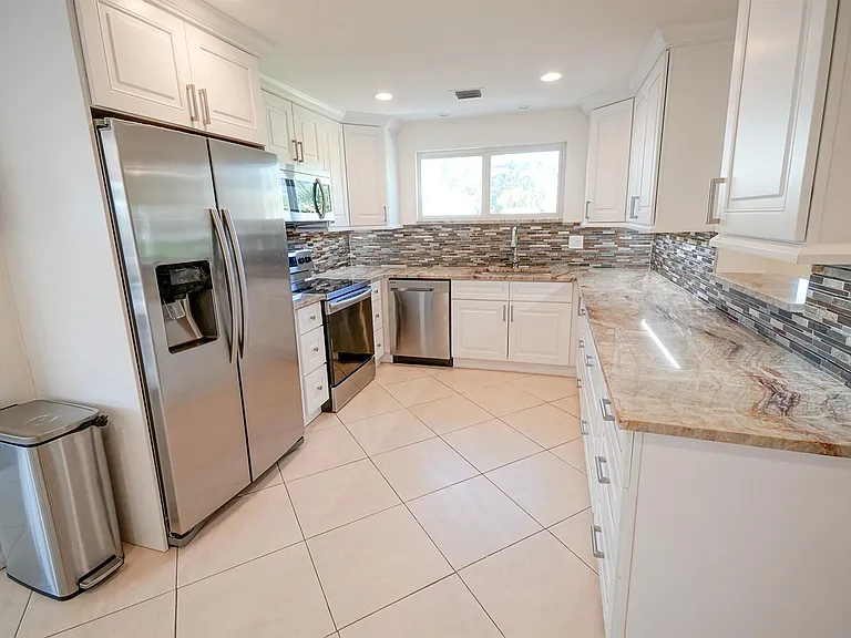 3216 Karen Dr — Photo 6