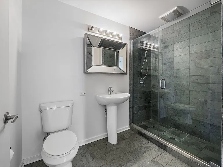 659 W Randolph St #1620 — Photo 21