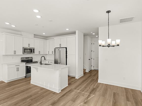 2nd image of 322 Lynwood Station Blvd