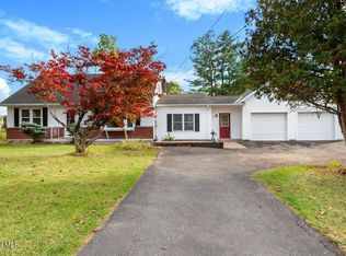 542 McChesney Avenue Ext, Troy, NY 12180