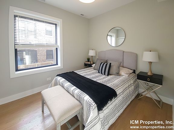 4th image of 44093B N Seeley Ave #3B