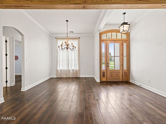 4th image of 101 Glasgow Dr