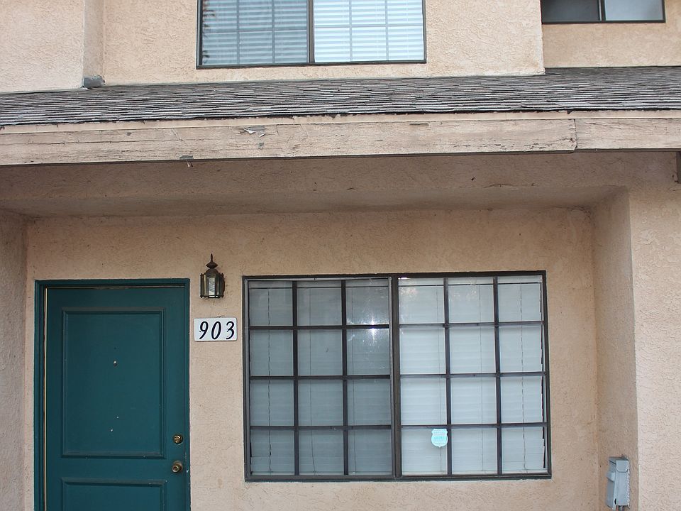 view of outside front of condo