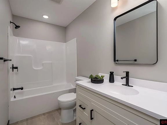 2nd image of 3108 Scotch Ln