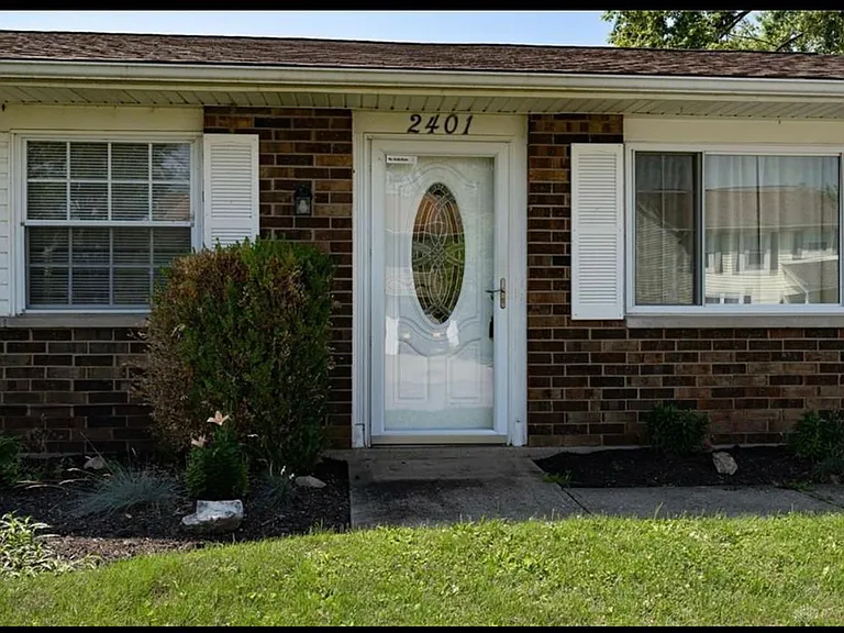 2401 Mississippi Dr — Photo 3