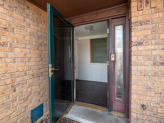 4th image of 11939 Kristi Ln