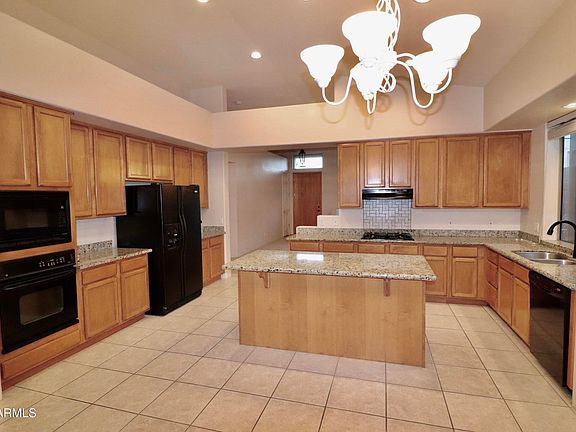 5th image of 13614 N 12th Pl