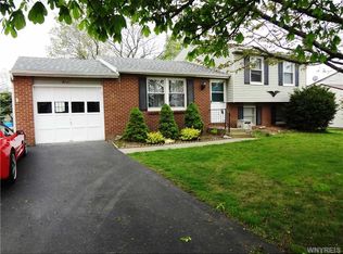 6721 Lake Shore Rd, Derby, NY 14047