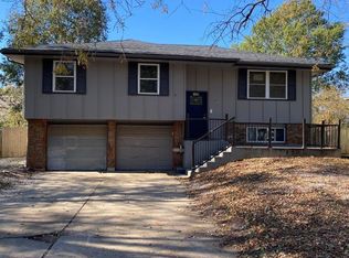 108 Baker St, Buckner, MO 64016