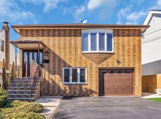514 W Elm St, Linden, NJ