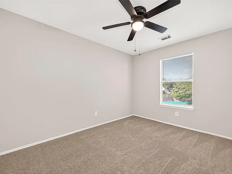 4115 Sand Ripple Ln — Photo 16