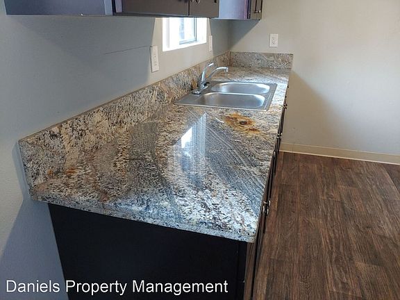 5th image of 1279 E Madison Ave #105