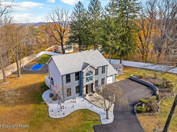 1225 Wade Ct E, Stroudsburg, PA 18360