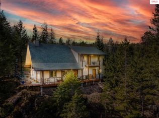 762 Geenen Rd, Cocolalla, ID 83813