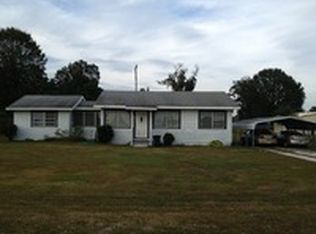 705 E Main St, Bowling Green, FL 33834