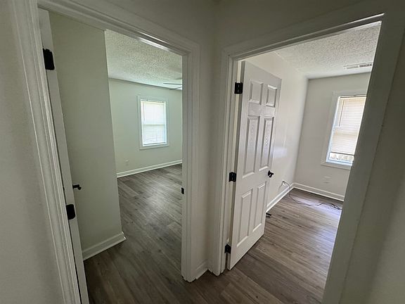 4th image of 736 Saint Paul Ave