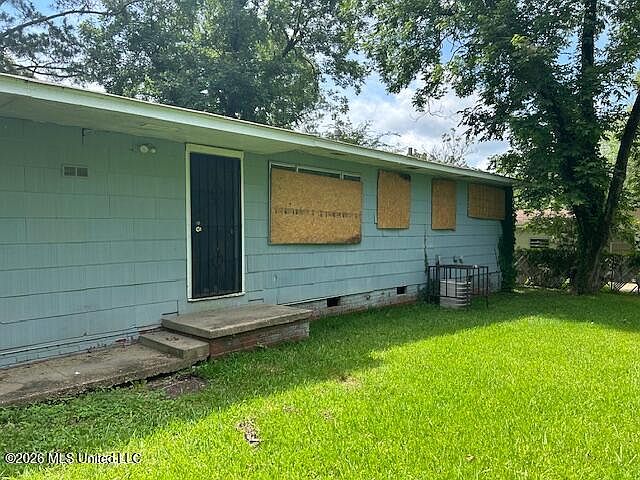 2nd image of 427 McDowell Park Cir