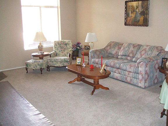 living/dining room