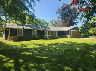 15205 Merrie Cir, Brookfield, WI 53005