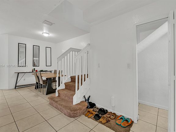 5th image of 1406 SE 26th Ct #311