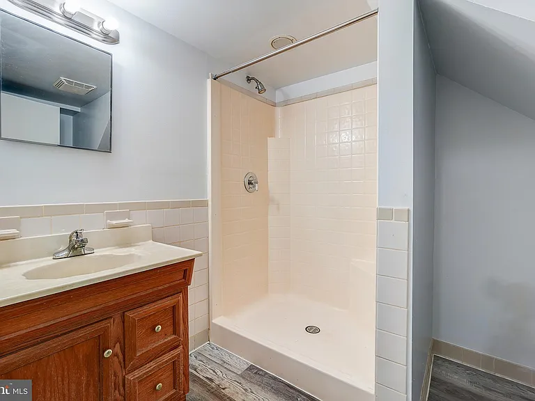 2708 Shanandale Dr — Photo 42