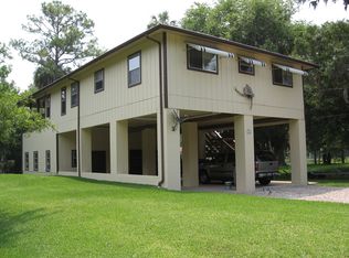 29 Magnolia Ave, Yankeetown, FL 34498