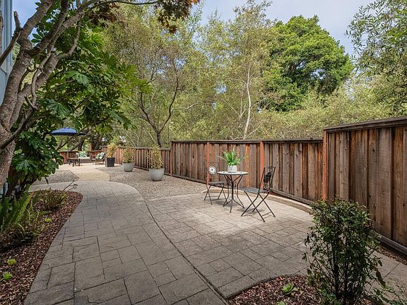 4th image of 840 Seacliff Dr
